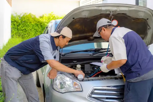 Tim Service Mobil Bali